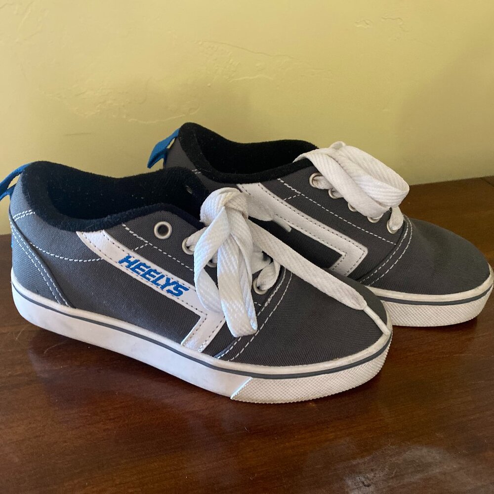 EUC Boys/Girls Grey Heelys Youth Size 1 UK 13